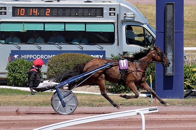 Arrivée quinté pmu PRIX DE ROMAINVILLE à ENGHIEN
