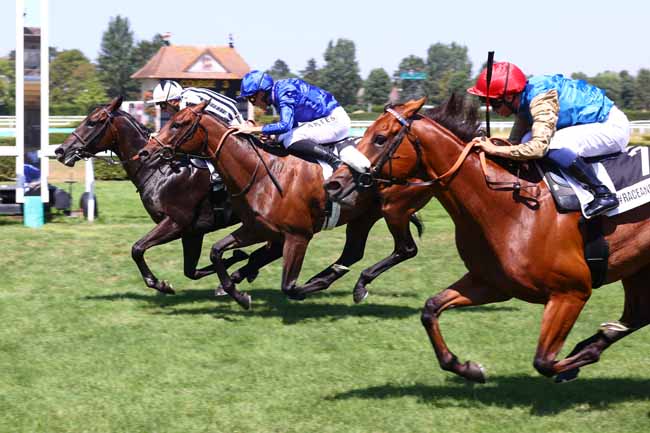 Photo d'arrivée de la course pmu PRIX RACEANDCARE (PRIX DE BIENVILLE) à CLAIREFONTAINE le Samedi 11 juillet 2026