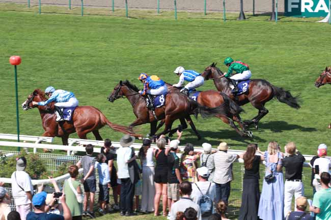 Photo d'arrivée de la course pmu HARAS DE FRESNAY-LE-BUFFARD PRIX JEAN PRAT à DEAUVILLE le Dimanche 12 juillet 2026