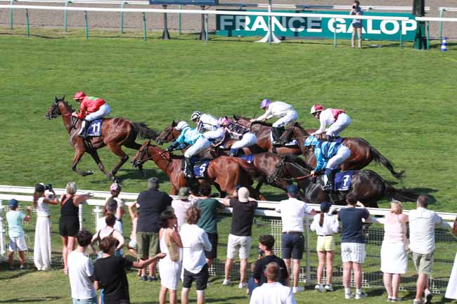 Photo d'arrivée de la course pmu HARAS DE FRESNAY-LE-BUFFARD PRIX DE BEAUMONT-LE-ROGER à DEAUVILLE le Dimanche 12 juillet 2026