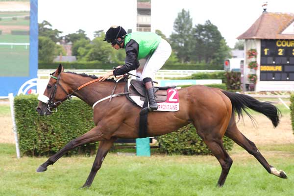 Photo d'arrivée de la course pmu PRIX INITIATION AU POLO AU PIC LONGINES (PRIX D'ANGLET) à CLAIREFONTAINE le Mercredi 15 juillet 2026