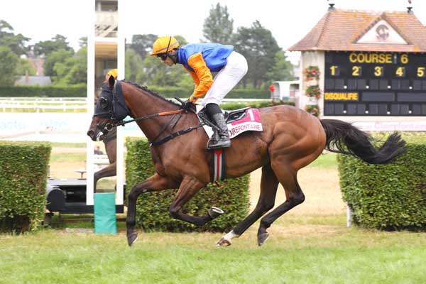 Photo d'arrivée de la course pmu PRIX SPORT ETUDE ACADEMIE DELAVEAU (PRIX DU GROS BILLOT) à CLAIREFONTAINE le Mercredi 15 juillet 2026