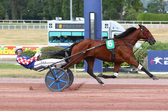 Photo d'arrivée de la course pmu PRIX DE LA PLACE RODIN à ENGHIEN le Jeudi 16 juillet 2026