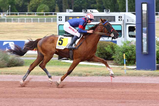 Photo d'arrivée de la course pmu PRIX DE BONNY-SUR-LOIRE à ENGHIEN le Jeudi 16 juillet 2026