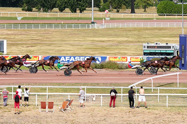 Photo d'arrivée de la course pmu PRIX HENRI CRAVOISIER à ENGHIEN le Samedi 18 juillet 2026