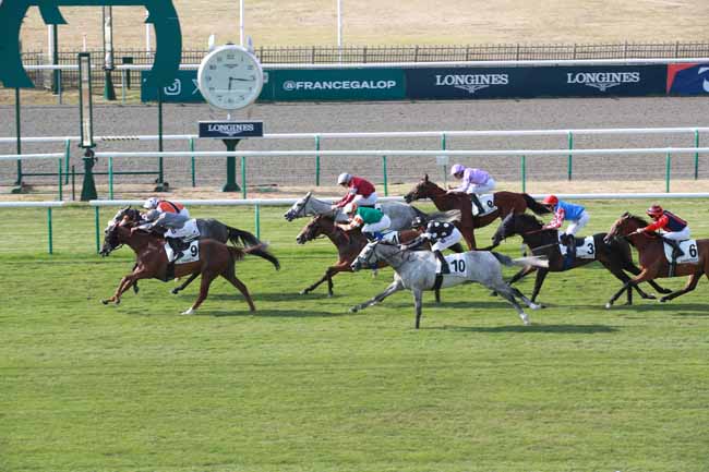 Photo d'arrivée de la course pmu PRIX SANS SOUCI II à CHANTILLY le Dimanche 19 juillet 2026