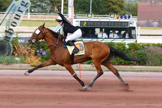 Photo d'arrivée de la course pmu PRIX DES HELIANTHES à CABOURG le Vendredi 31 juillet 2026