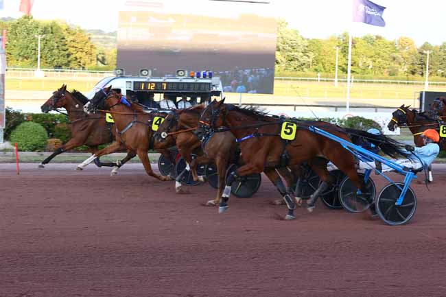 Arrivée quinté pmu PRIX DES LYCOPODES à CABOURG