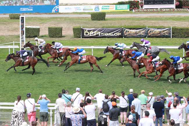 Arrivée quinté pmu GENYBET (PRIX DE LA COTE FLEURIE) à CLAIREFONTAINE