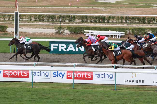 Photo d'arrivée de la course pmu PRIX DU QUAI DE LA QUARANTAINE à DEAUVILLE le Dimanche 2 août 2026