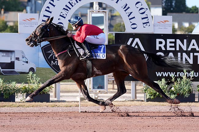 Photo d'arrivée de la course pmu PRIX JACQUES GIBOIRE à SAINT MALO le Mercredi 5 août 2026