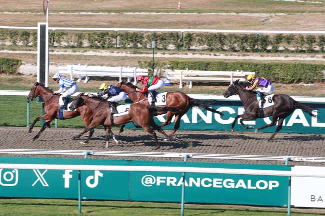 Photo d'arrivée de la course pmu PRIX DE PRE-EN-PAIL à DEAUVILLE le Jeudi 6 août 2026