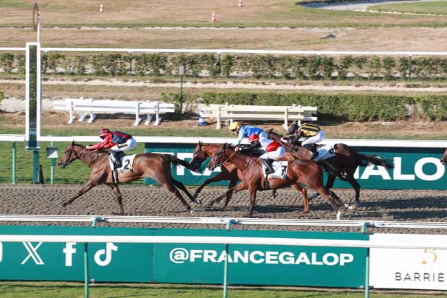 Photo d'arrivée de la course pmu PRIX DE LA VILLA MONET à DEAUVILLE le Jeudi 6 août 2026