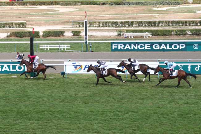 Photo d'arrivée de la course pmu PRIX CLUB HIPICO SANTIAGO (PRIX DE FALAISE) à DEAUVILLE le Dimanche 9 août 2026