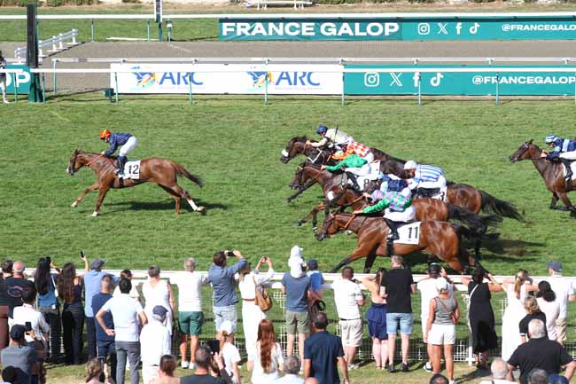 Photo d'arrivée de la course pmu PRIX DU CERCLE - HIPODROMO PALERMO 150E ANIVERSARIO à DEAUVILLE le Dimanche 9 août 2026
