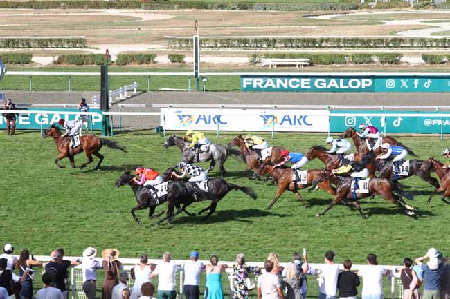 Photo d'arrivée de la course pmu PRIX MOONLIGHT CLOUD - HIPODROMO DE SAN ISIDRO à DEAUVILLE le Dimanche 9 août 2026