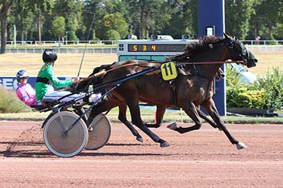 Photo d'arrivée de la course pmu PRIX DE LA PORTE DE CLIGNANCOURT à ENGHIEN le Jeudi 13 août 2026
