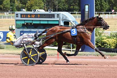 Photo d'arrivée de la course pmu PRIX DE LA PORTE DU PRE-SAINT-GERVAIS à ENGHIEN le Jeudi 13 août 2026