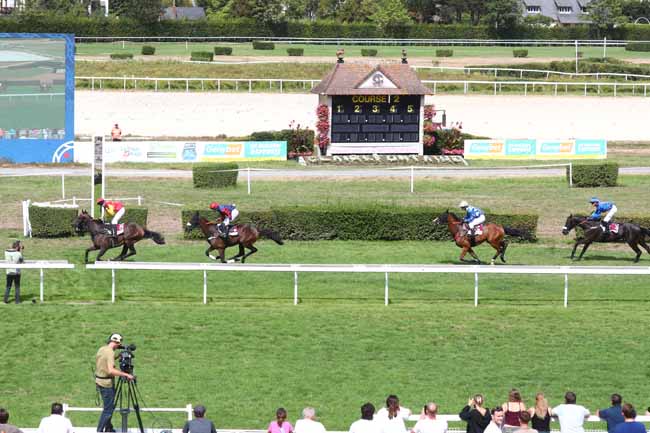 Photo d'arrivée de la course pmu PRIX MICHEL D'AREXY - CHALL. DE L'OBST. EQUINAXY à CLAIREFONTAINE le Lundi 17 août 2026
