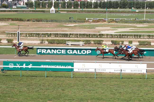 Photo d'arrivée de la course pmu PRIX DU CHATEAU DE BOSMELET à DEAUVILLE le Jeudi 20 août 2026