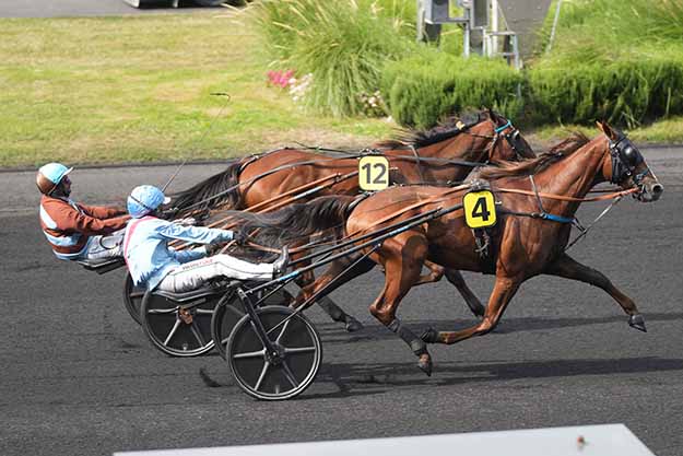 Photo d'arrivée de la course pmu PRIX D'ANTIBES à PARIS-VINCENNES le Lundi 24 août 2026