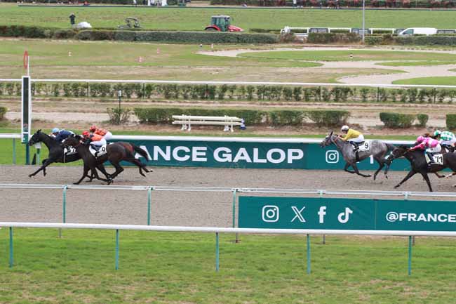 Photo d'arrivée de la course pmu PRIX DE LA VILLA PERSANNE à DEAUVILLE le Jeudi 27 août 2026