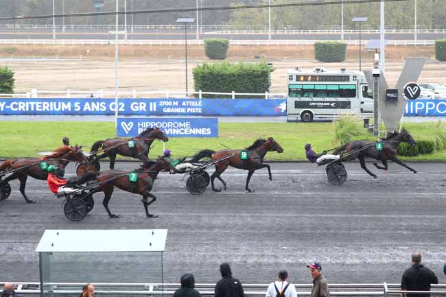 Photo d'arrivée de la course pmu PRIX JOCKEY - CRITERIUM 5 ANS Q2 à PARIS-VINCENNES le Samedi 29 août 2026