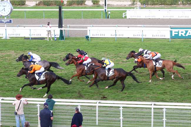 Photo d'arrivée de la course pmu PRIX DU MARAIS DOZET à DEAUVILLE le Mardi 1 septembre 2026