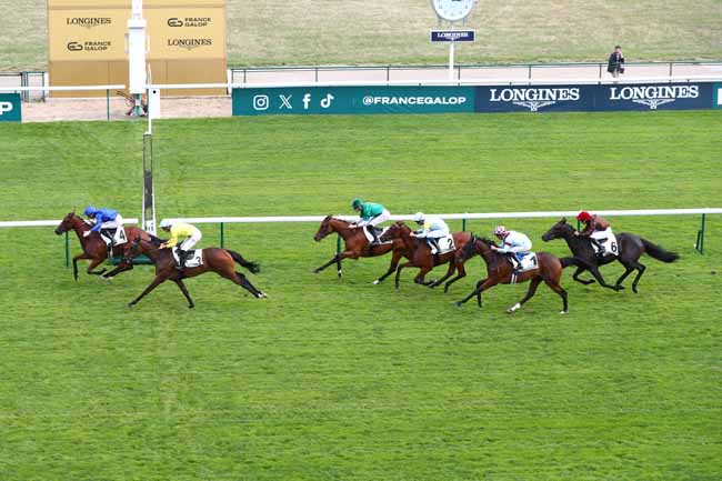 Photo d'arrivée de la course pmu PRIX DE LA CASCADE à LONGCHAMP le Jeudi 3 septembre 2026