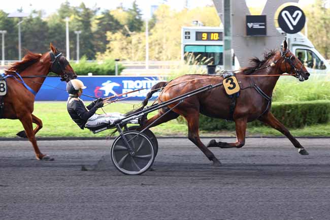Photo d'arrivée de la course pmu PRIX PANDORA à PARIS-VINCENNES le Vendredi 4 septembre 2026