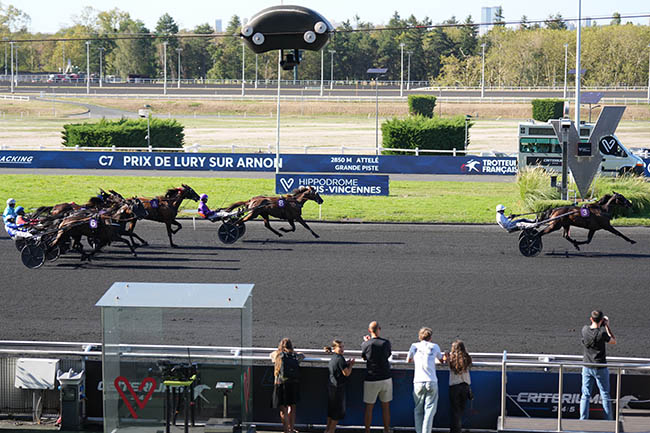 Photo d'arrivée de la course pmu PRIX DE LURY-SUR-ARNON à PARIS-VINCENNES le Samedi 5 septembre 2026