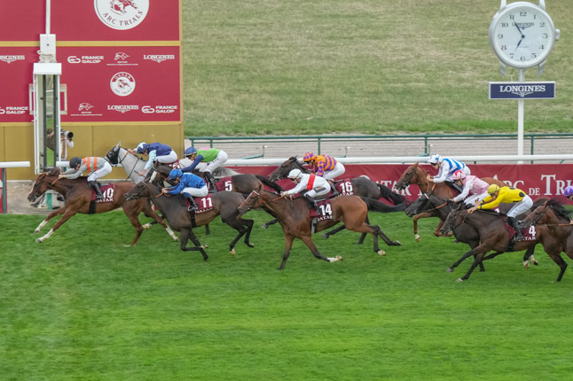 Photo d'arrivée de la course pmu QATAR PRIX DE MADRID - PRESENTE PAR RMC à LONGCHAMP le Dimanche 6 septembre 2026