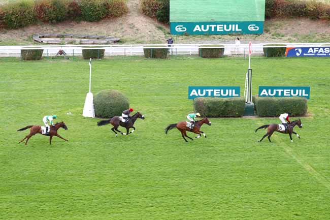 Photo d'arrivée de la course pmu PRIX JEAN NOIRET à AUTEUIL le Mardi 8 septembre 2026