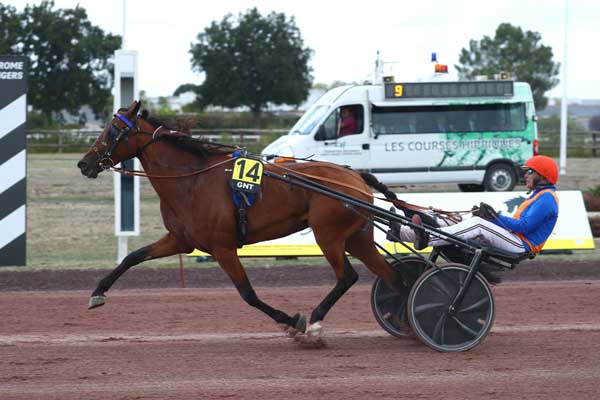 Arrivée quinté pmu GRAND PRIX ANJOU LOIRE METROPOLE (GRAND NATIONAL DU TROT) à ANGERS