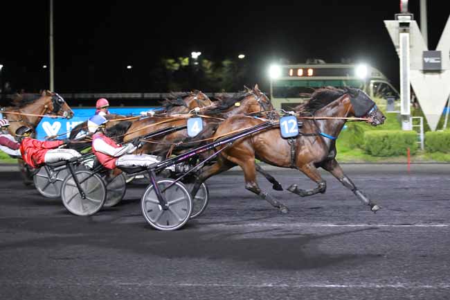 Photo d'arrivée de la course pmu PRIX LUCRETIA à PARIS-VINCENNES le Vendredi 11 septembre 2026