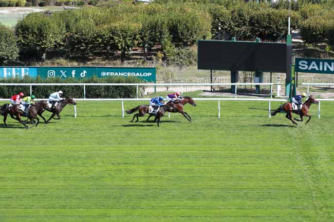 Photo d'arrivée de la course pmu PRIX ASTARIA à SAINT CLOUD le Vendredi 11 septembre 2026