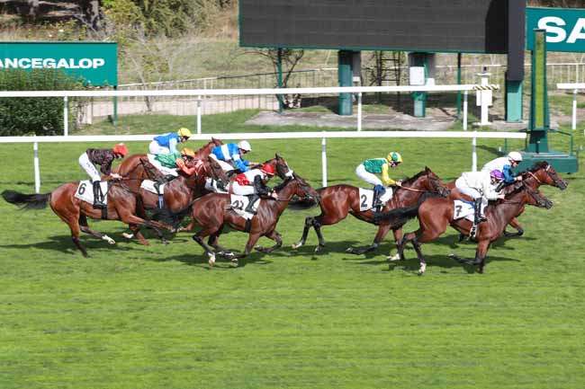 Photo d'arrivée de la course pmu PRIX KALDOUN à SAINT CLOUD le Vendredi 11 septembre 2026