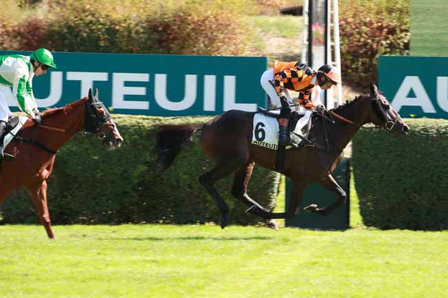 Photo d'arrivée de la course pmu PRIX GELAS à AUTEUIL le Samedi 12 septembre 2026