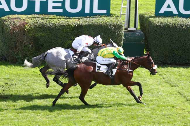 Photo d'arrivée de la course pmu PRIX RECRUIT II à AUTEUIL le Jeudi 1 octobre 2026