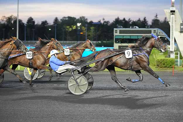 Photo d'arrivée de la course pmu PRIX ATALANTE à PARIS-VINCENNES le Vendredi 2 octobre 2026