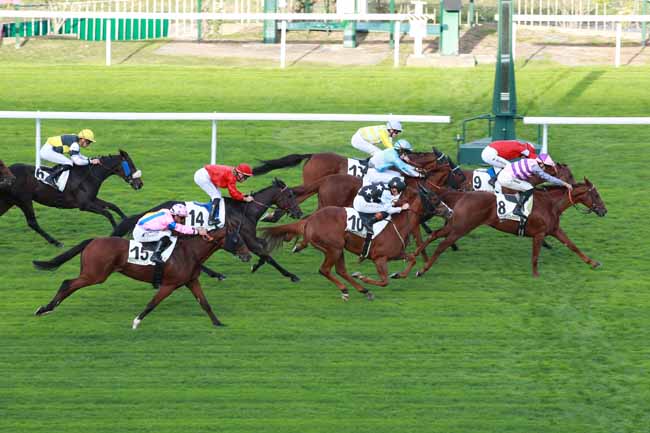 Photo d'arrivée de la course pmu PRIX DU VERT CLOS à SAINT CLOUD le Vendredi 2 octobre 2026