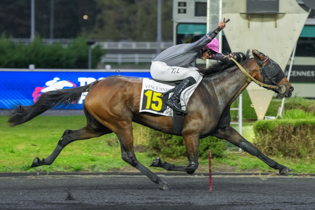 Photo d'arrivée de la course pmu PRIX GORDONIA à PARIS-VINCENNES le Vendredi 9 octobre 2026