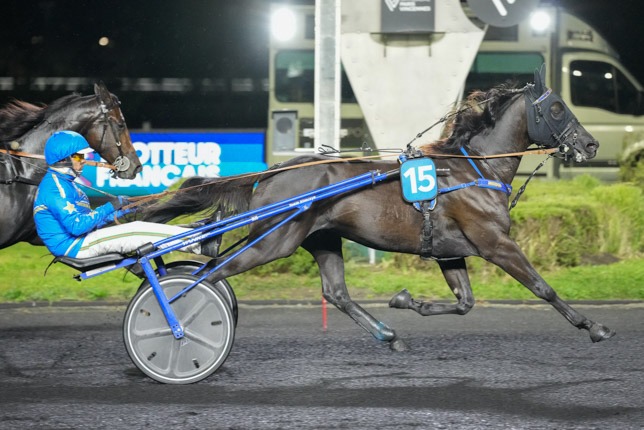 Photo d'arrivée de la course pmu PRIX PAULINA à PARIS-VINCENNES le Vendredi 9 octobre 2026
