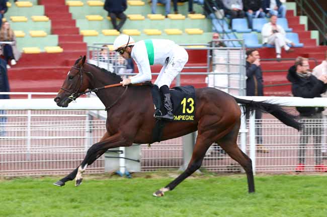 Photo d'arrivée de la course pmu PRIX DE JONQUIERES à COMPIEGNE le Vendredi 9 octobre 2026