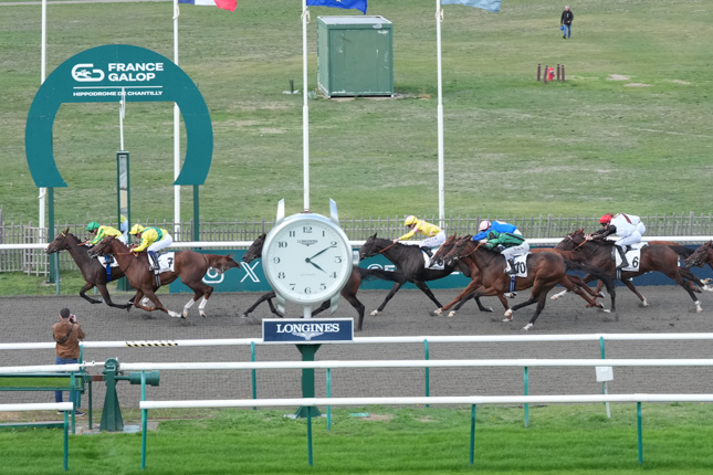 Photo d'arrivée de la course pmu PRIX DE COYE à CHANTILLY le Samedi 10 octobre 2026
