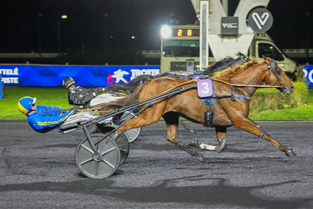 Photo d'arrivée de la course pmu PRIX ALHENA à PARIS-VINCENNES le Mardi 20 octobre 2026