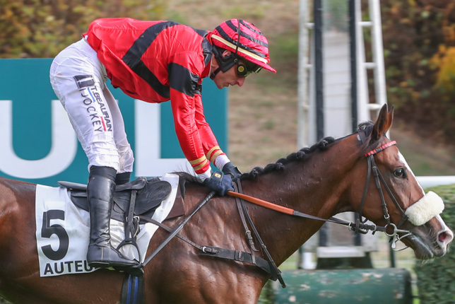 Photo d'arrivée de la course pmu PRIX AL CAPONE II à AUTEUIL le Jeudi 22 octobre 2026