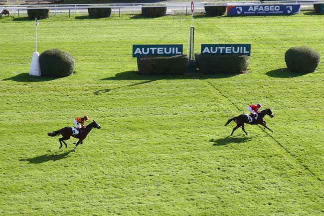 Photo d'arrivée de la course pmu PRIX MAURICE D'OKHUYSEN à AUTEUIL le Mercredi 28 octobre 2026