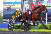 La photo de Face Time Bourbon Arrivée course Pmu Prix René Ballière 2021 à Vincennes