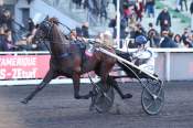 La photo de Hip Hop Haufor Arrivée Quinté+ PMU Prix d'Amérique Races Zeturf Q1 à Vincennes